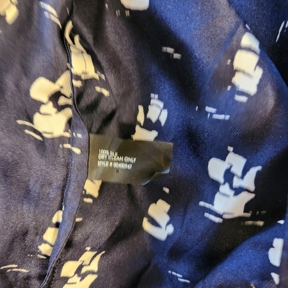 Club Monaco silk women's tank - Picture 2 of 5